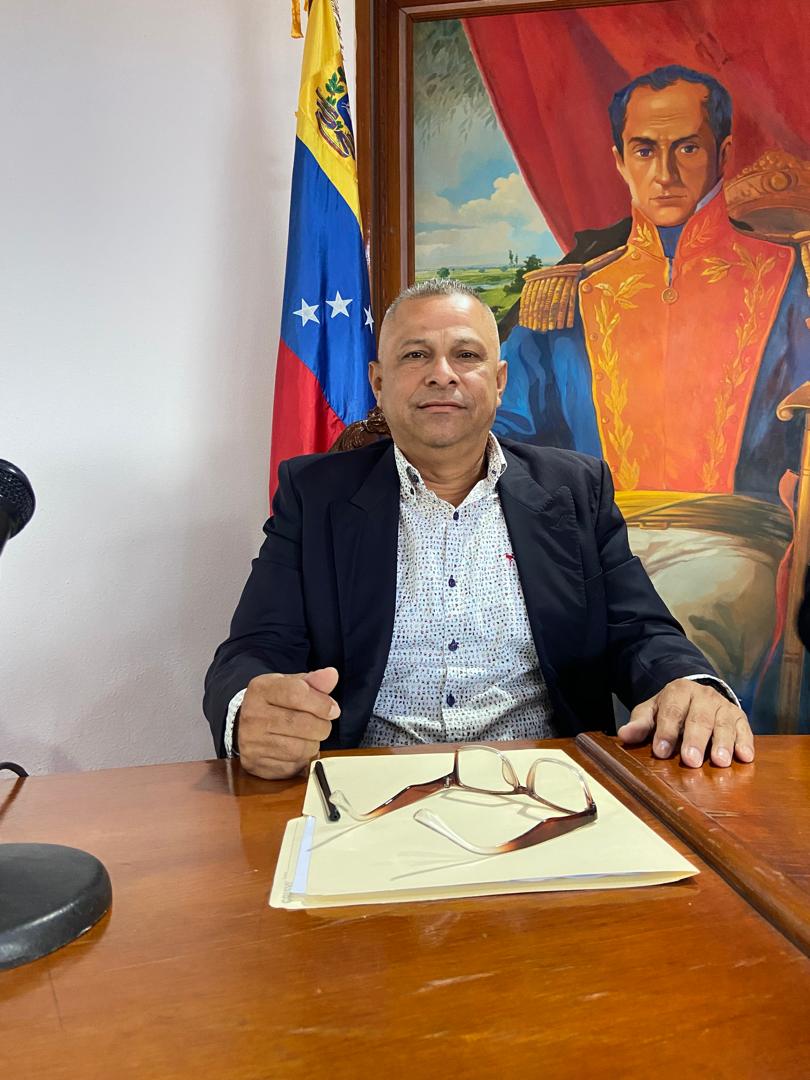 TinacoUnt's tweet photo. #07Enr // Nuestro líder y legislador, Yesy Martínez, ha sido ratificado como presidente de la Comisión Permanente de Desarrollo Social, Educación, Cultura, Deporte, Recreación, Salud, Protección a la Familia, Religión, Ciencias y Tecnología, Innovación y Medios de Comunicación. https://t.co/ZSRcxivzxG