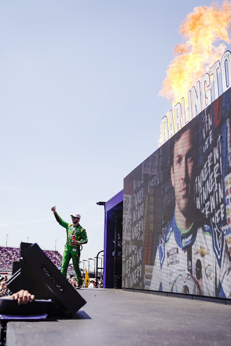 QuakerState's tweet image. Feliz Cumpleaños @Daniel_Suarezg 🎉 Lets make it another energizing year! #energizeyourengine