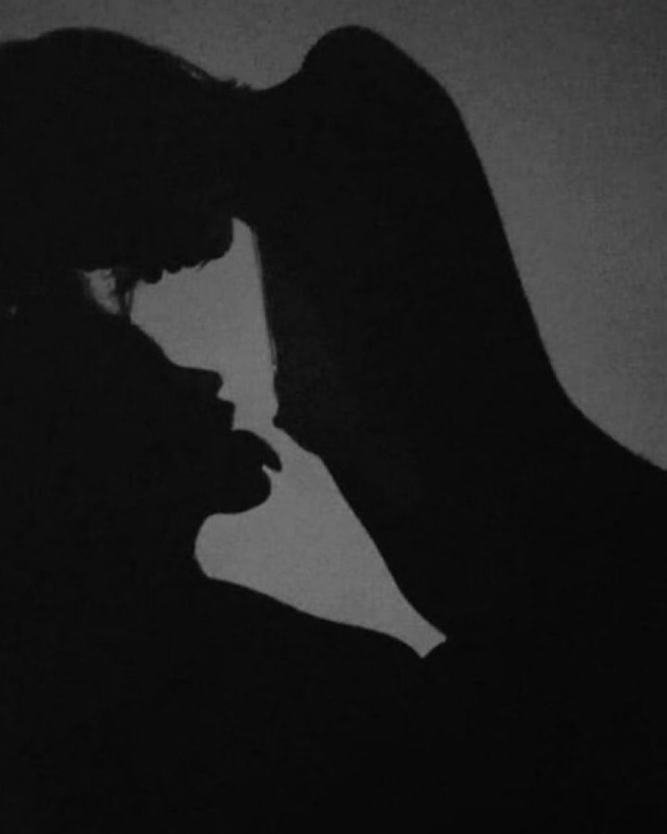 blesagh's tweet image. کەروێشکی دەشتی وەزنێ ، مەمکت هەرمێی ئالانی :)