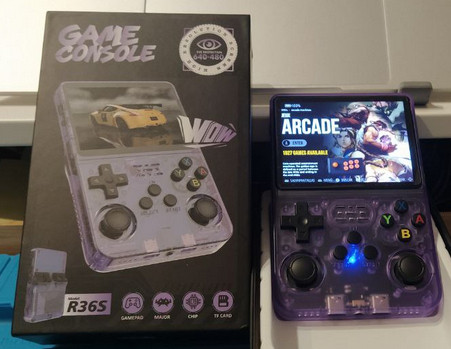 Para celebrar los 100 seguidores, vamos a sortear una R36S de 64GB. Para Participar tienes que:

* Suscribirte al canal de Twitch de Make Classic Games
* Estar conectado al canal el día 26 de Enero en el especial PS2.

Más información: makeclassicgames.dev/sorteo/