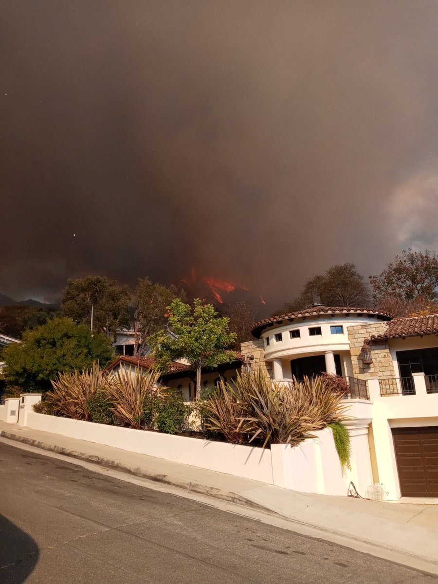 "Palisades Fire" - Picture Credit to my friend and pilot extraordinaire Eric Bishop  - Currently estimated at 10 Acres <a href="/knxnews/">KNX News 97.1 FM</a>  #PalisadesFire