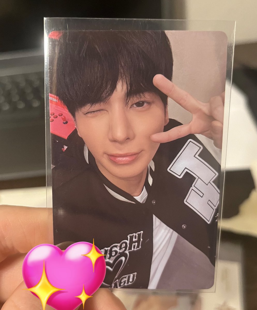 soobiemeow's tweet photo. i think im slowly starting to be taehyun biased https://t.co/ZicTj84htC