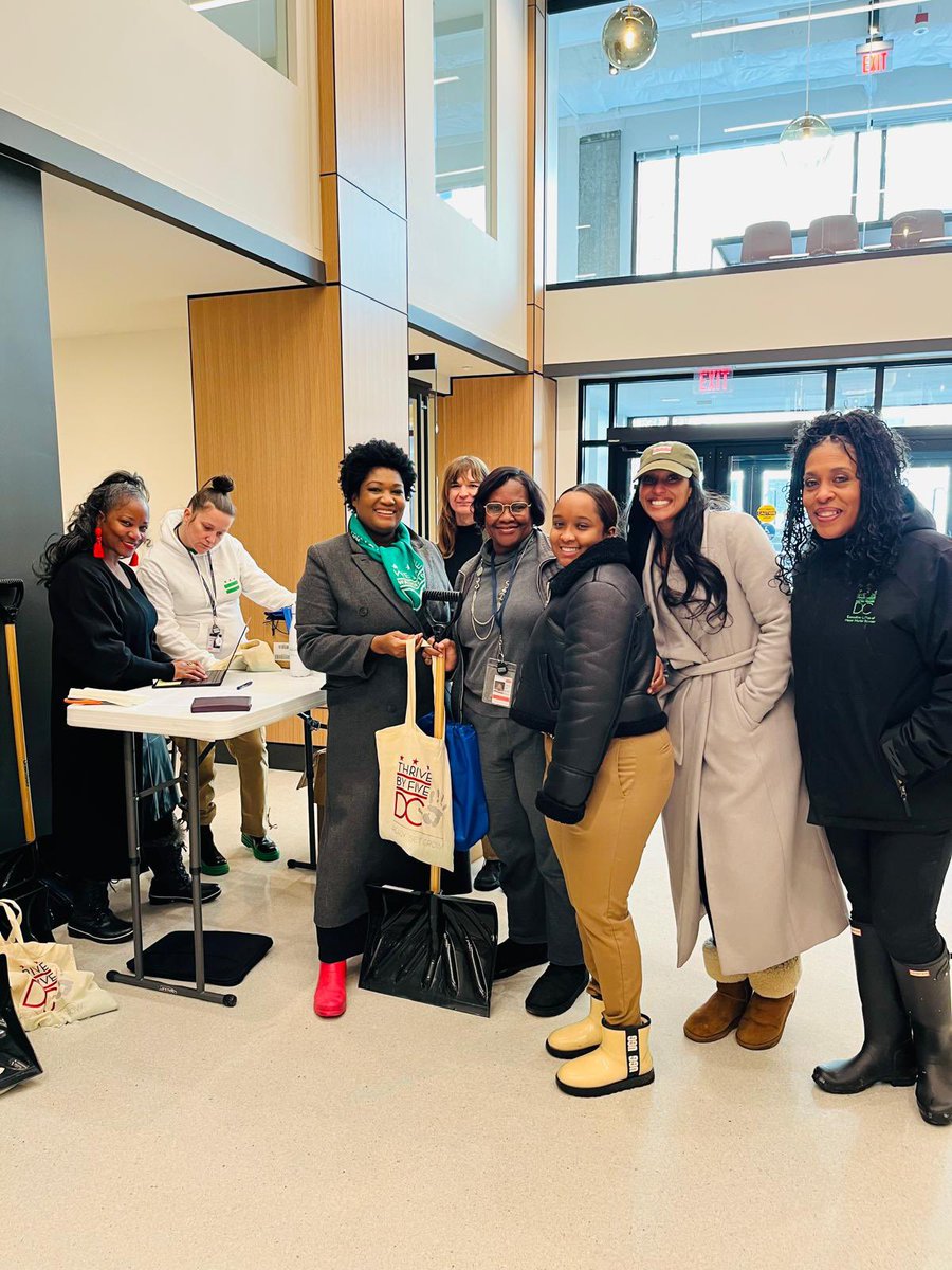 Thank you to our residents who have already stopped by to pick up their DC Snow Hero gear! 

@ a friend who should come with you to help a neighbor this snowy season ⬇️
