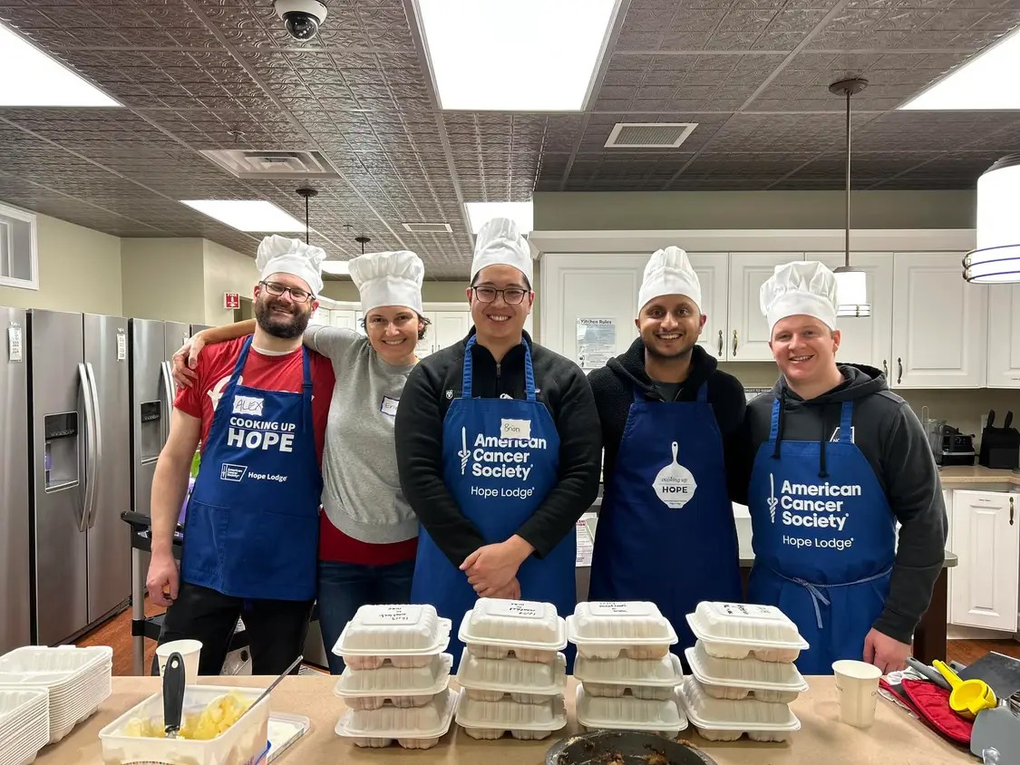 Shoutout to our incredible residents for volunteering at the Hope Lodge in Minneapolis! They took on the full process—creating the menu, shopping for groceries, preparing, and serving a meal to cancer patients and their caregivers. This event is now an annual tradition! #UMNProud