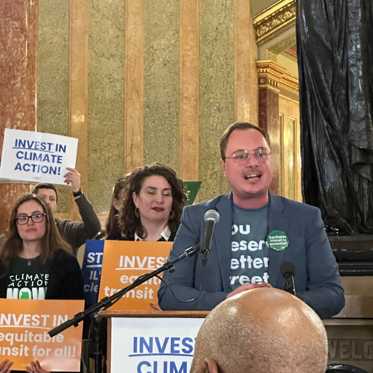 <a href="/jencwalling/">Jen Walling</a> introduces Kyle Lucas Executive Director of Better Streets Chicago <a href="/chi_streets/">Better Streets Chicago</a>, about why expanding transportation choices is so essential.