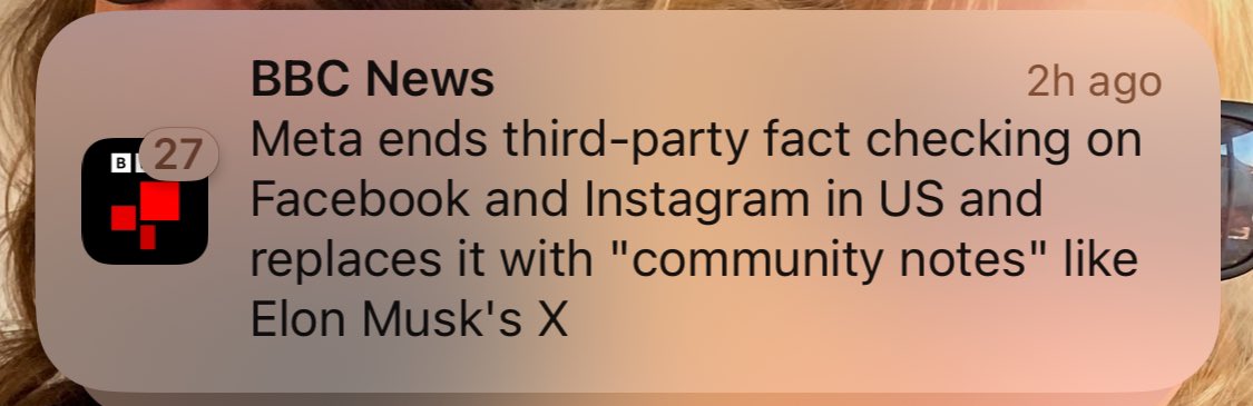 LEJenksBrown's tweet image. Anyone else read this BBC notification like it was a text message ending in a kiss?