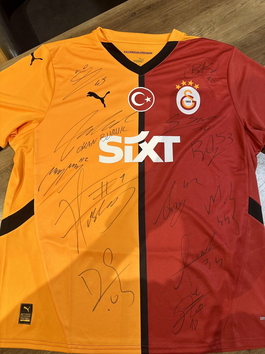 DERDIVAR tweet media