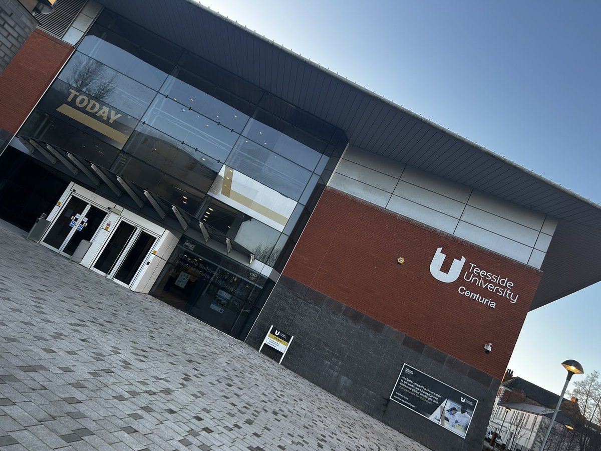 AimeeRobson4's tweet image. Privilege of delivering module 1st yr MSc physios on personal and pop health: 
➡️ data on LTC and MM for projects 
➡️ PDSA and Quariple aims IHI 
➡️ socially determined Rx plans
➡️ EBM including shared decision making (SDM) 
➡️ I wish I knew this earlier in my career…” tips