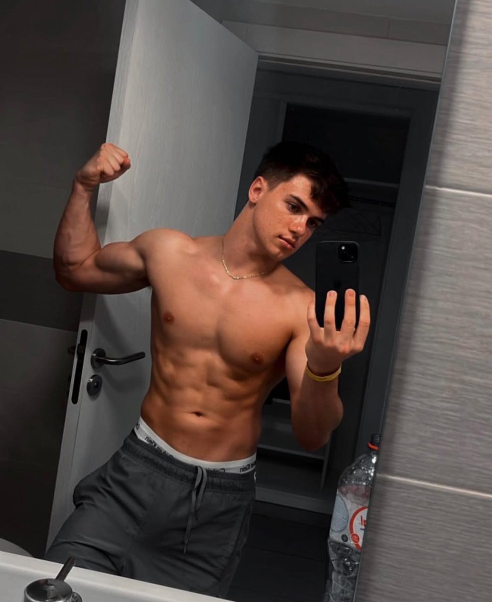 Alpha5689's tweet image. My mission is to destroy fgt