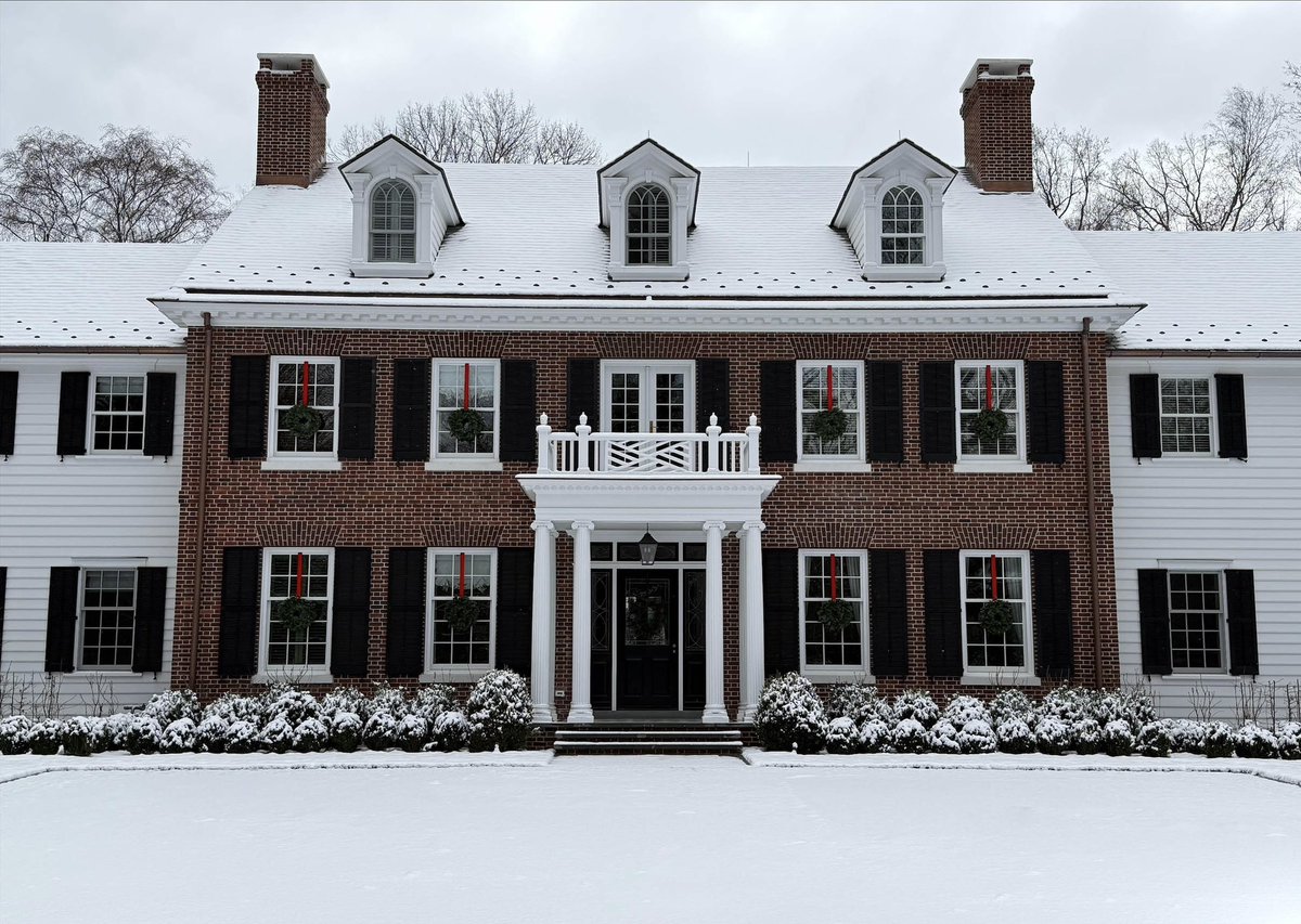 A snowy look at our brand new Mid-Country Colonial Revival project ❄️ #newhome #archdaily #newengland #homedesign