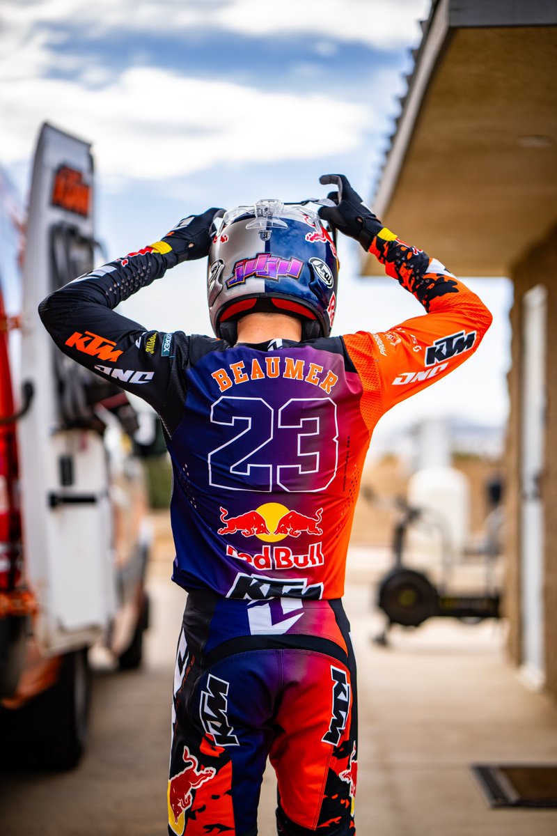 CONVRG Media tweet media