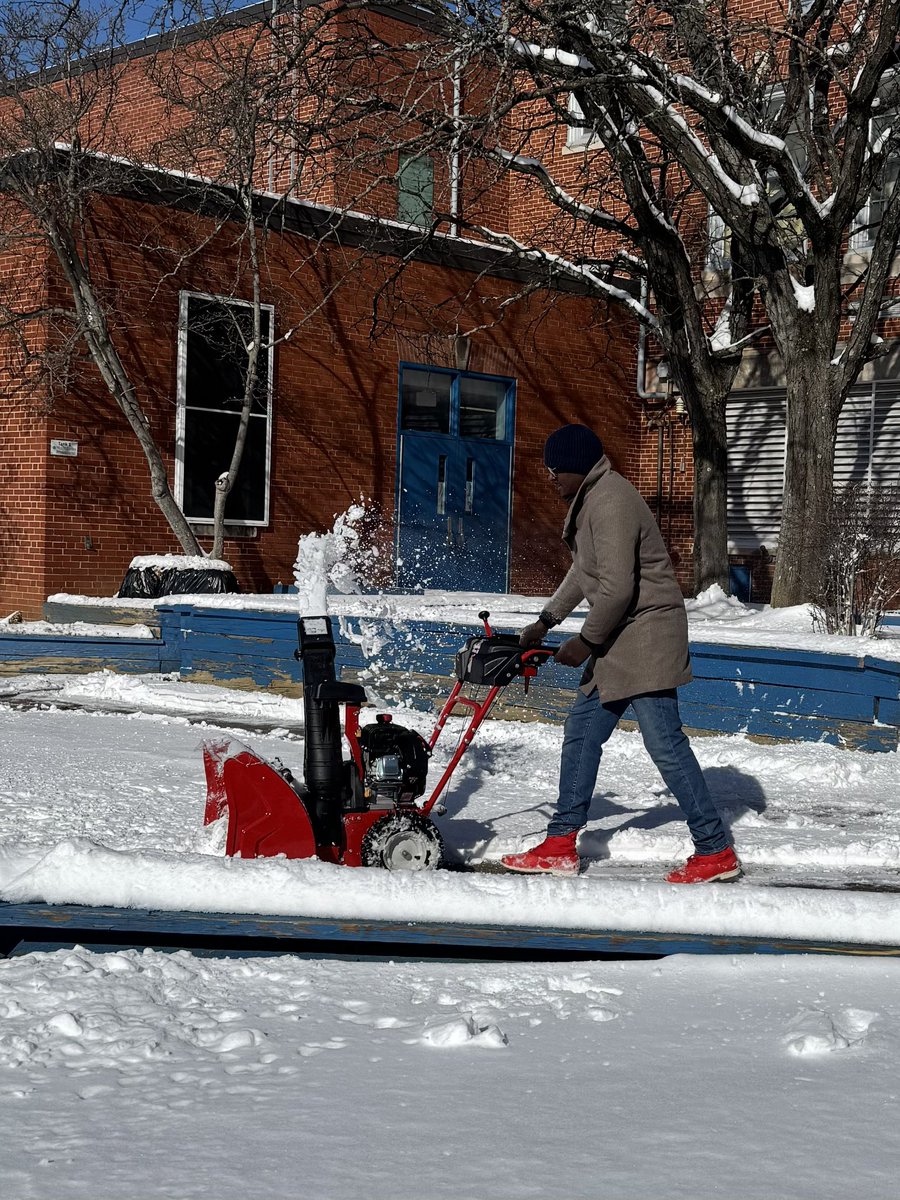 Definitely will be adding snow removal to my resume 🤣 <a href="/BaltCitySchools/">Baltimore City Public Schools</a> the snow has been cleared from sidewalks / entrances and salt has been applied!

TEAMWORK makes the dream work! 

We are ready to receive students tomorrow! #principallife
