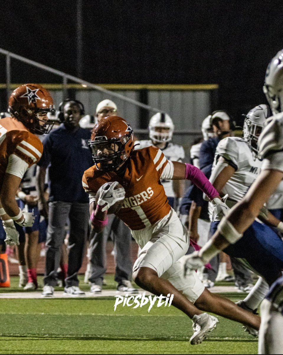 After a great conversation with <a href="/_CoachPotts/">Jordan Potts</a> I am extremely grateful to announce my 4th offer to play at the next level at Doane University! #GoTigers 
<a href="/Daniel_Chavez08/">Daniel Chavez</a> <a href="/Gvelazquez_yisd/">Coach Velazquez</a> <a href="/CoachAyalaRHS/">Chuy Ayala</a> <a href="/coachmsherman/">Michael Sherman</a>