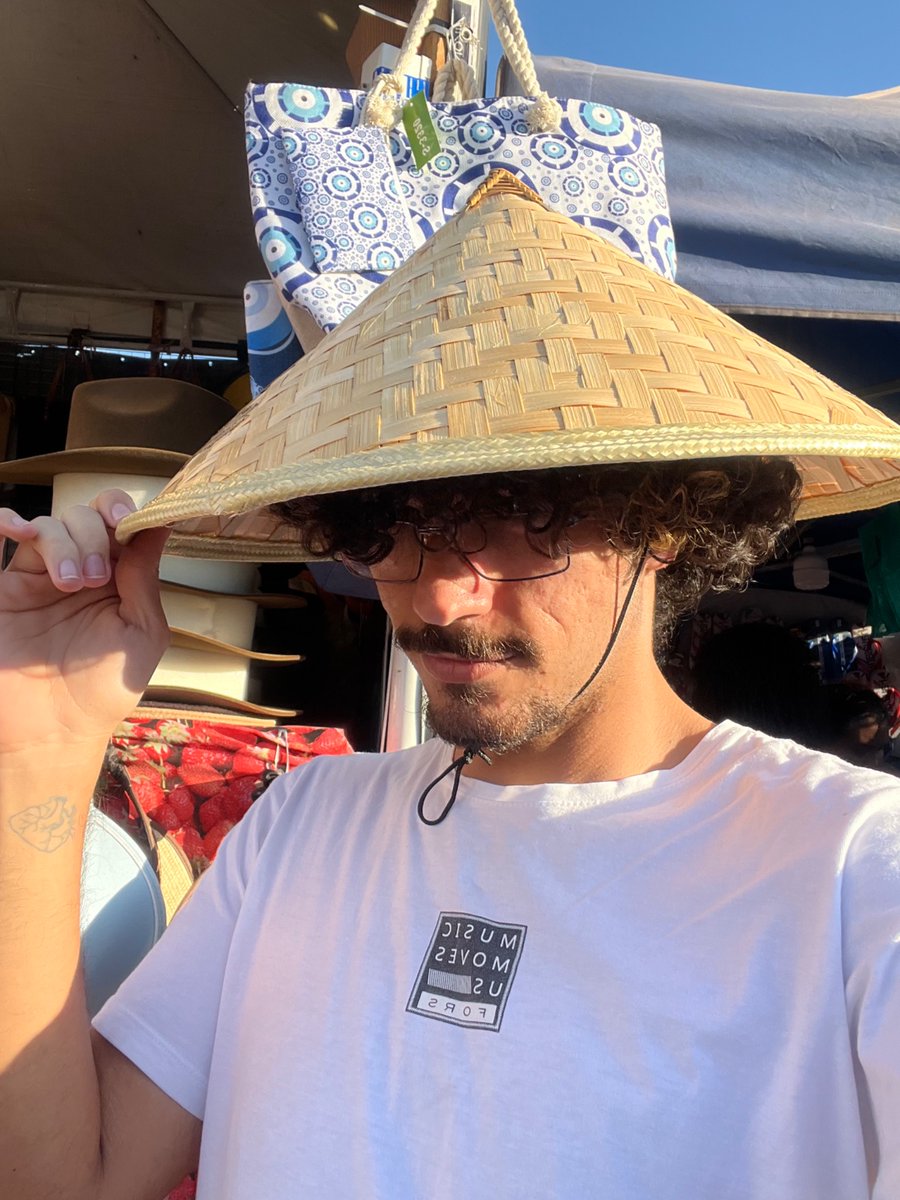 heMatthewcolins's tweet image. Chapéu #chines 🪭🫰🏼