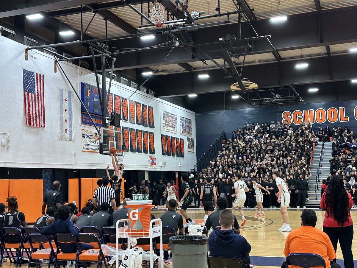 arikaplan1's tweet image. #whitneyyoung #lanetech schools of champions