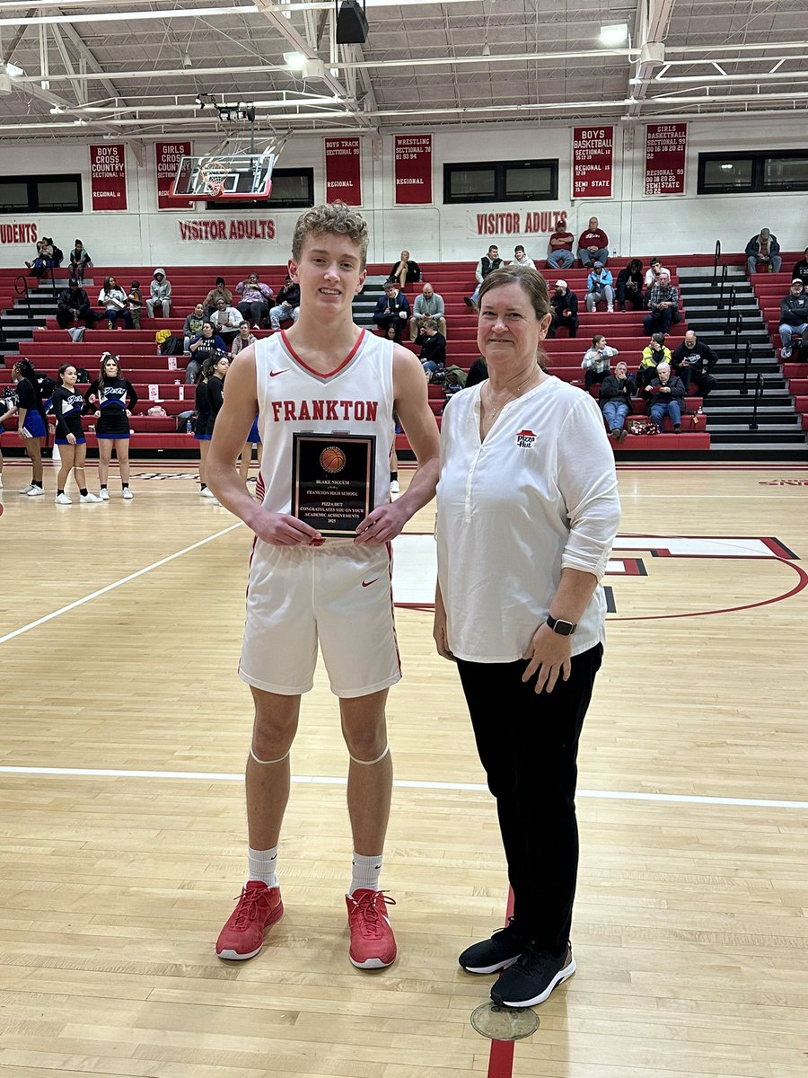 FranktonAthleti's tweet photo. Pizza Hut GPA Award Winners for Frankton and Anderson Prep. https://t.co/xcqfr8FfJ6