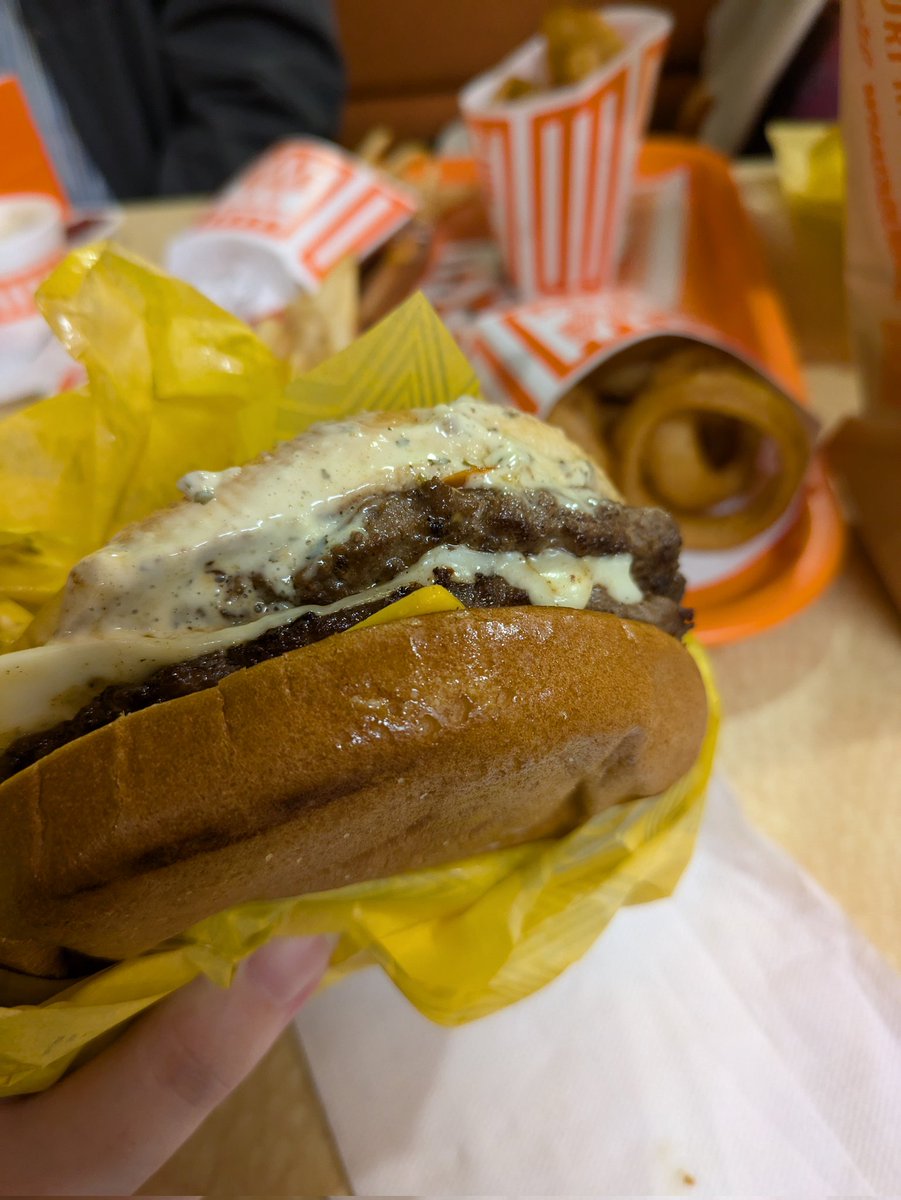 after all these years, i could cry 🥹
the only thing better would be the chicken strip monterey melt
thank you <a href="/Whataburger/">Whataburger®</a>