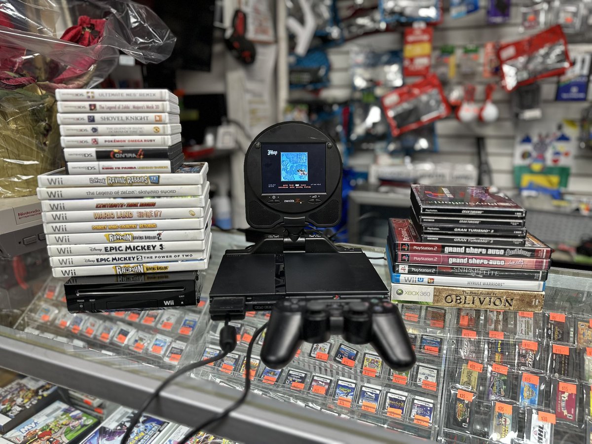 bklynvideogames's tweet photo. Late night little trade in on this cold night.
.
.
#ps2slim #ps2slimwithscreen #blackwii #zenith #ps2games #ps1games #wii #wiigames #3dsgames #dsgames #retro #retroshop #retrostore #retrogames #brooklyn #brooklynvideogames #bvg https://t.co/QGATOrdzzk