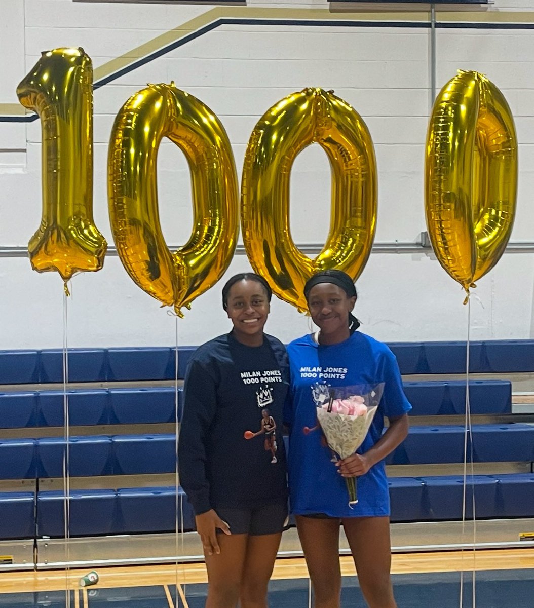 Malaya Jones (@themalayajones) on Twitter photo Congrats to my big sister Milan Jones (<a href="/TheMilanJones/">Milan Jones</a>) for scoring her 1,000th career point for Oak Knoll! Congrats to my big sister Milan Jones (<a href="/TheMilanJones/">Milan Jones</a>) for scoring her 1,000th career point for Oak Knoll!