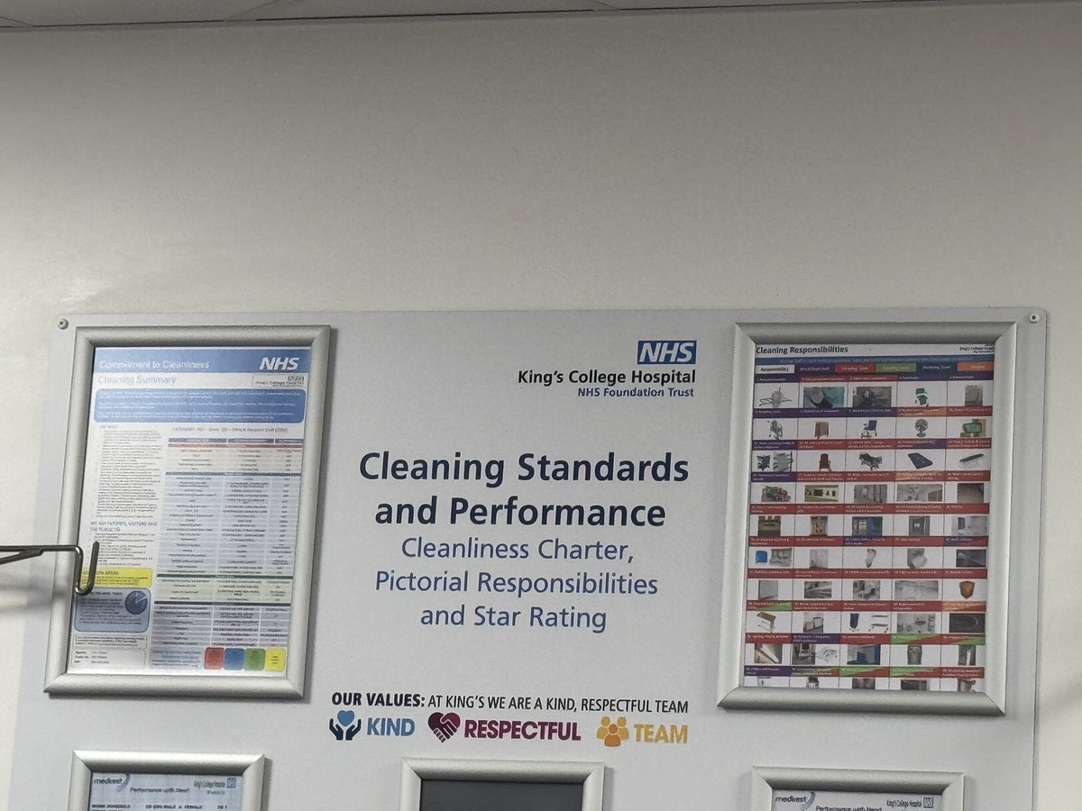 naramackenzie's tweet photo. @KingsCollegeNHS boasts about cleanliness yet the A&amp;E department looks like a skunk has raided the bins, emerged victorious, leaving behind a rancorous wasteland of filth. A nurse has called a plethora of times for the cleaner and it has taken 4 hours for someone to show up. https://t.co/EYnAqf6jVK
