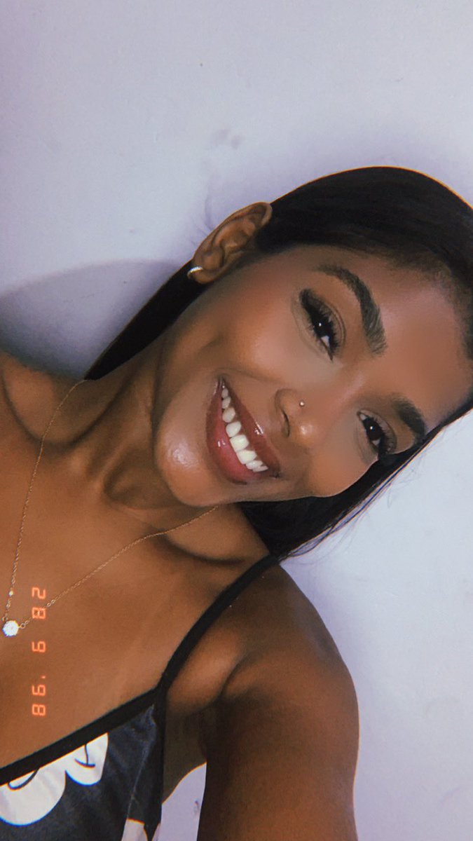 💋
