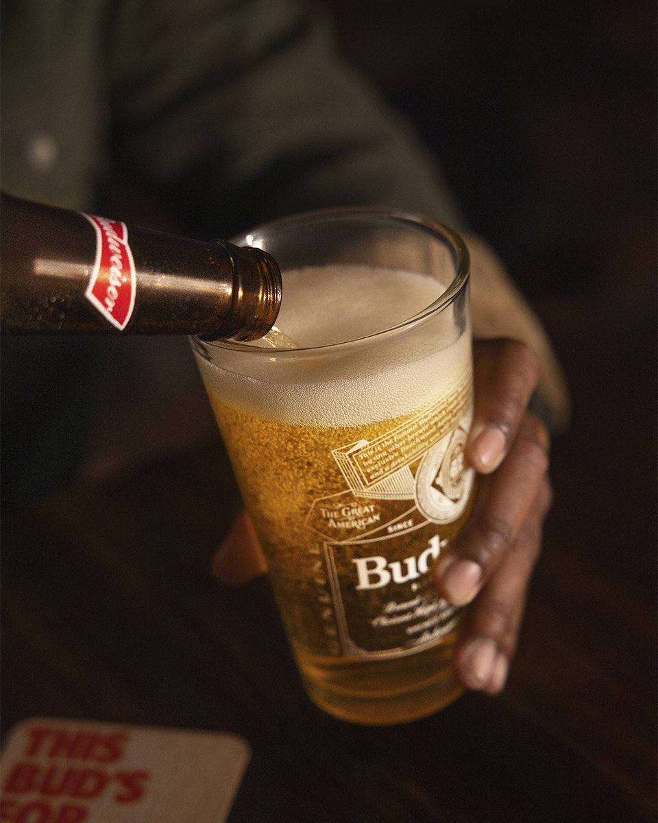 Budweiser tweet media