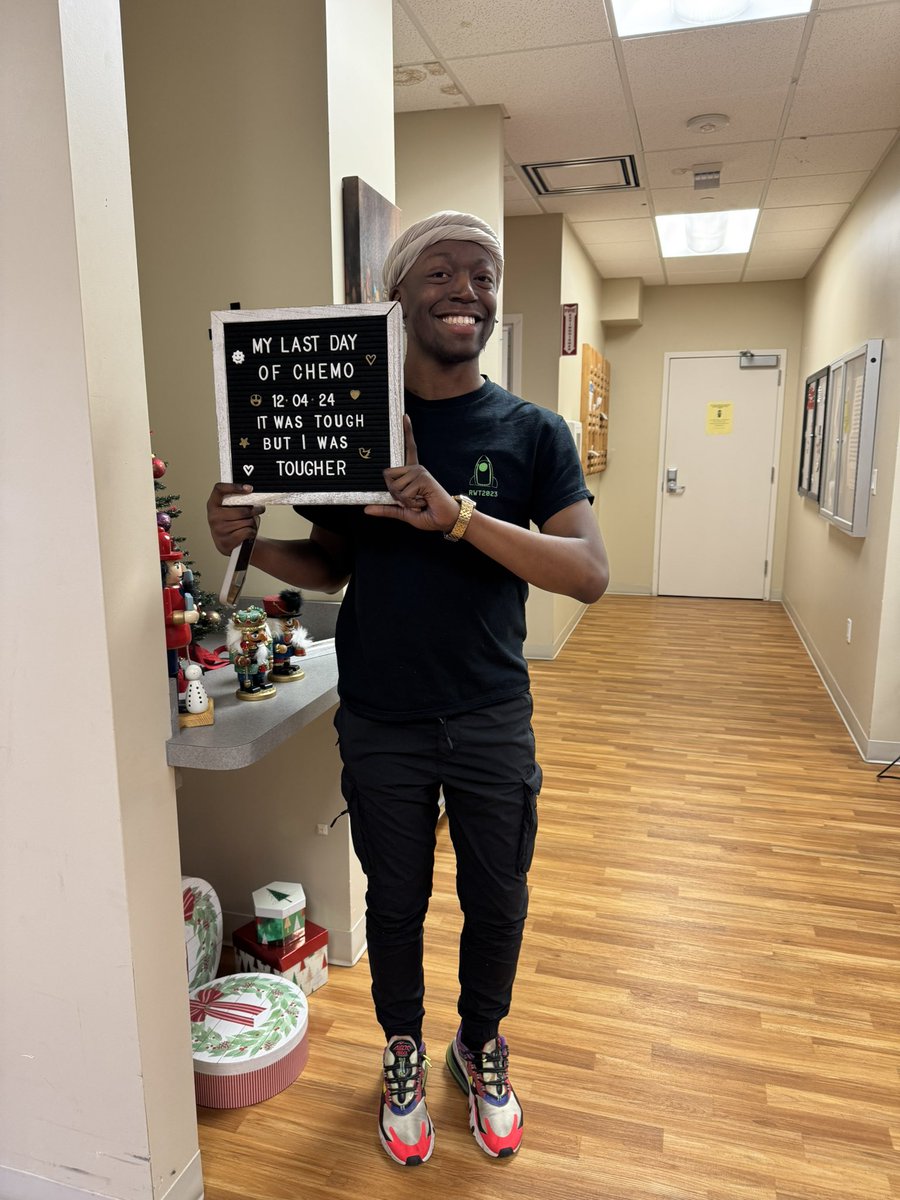 Just wanted to tell Twitter that as of yesterday, I’m cancer free 💚