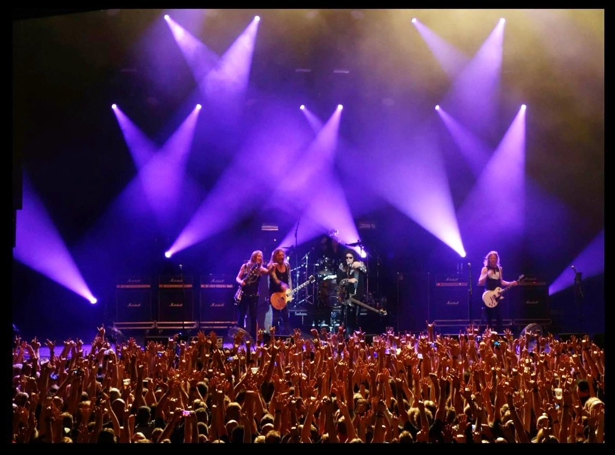 Gene Simmons tweet media