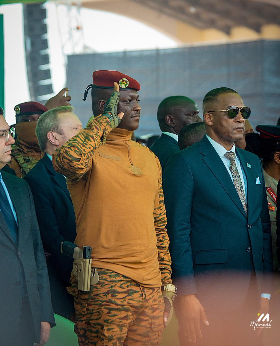 AfricaFactsZone's tweet photo. Burkina Faso's President Ibrahim Traore attended the inauguration of Ghana's President John Mahama.

In one of his rare foreign trips, President Traore enjoyed the privileges of being allowed to wear his military uniform, carry a pistol and have his own armed personal security.

He received loud cheers from the crowd.