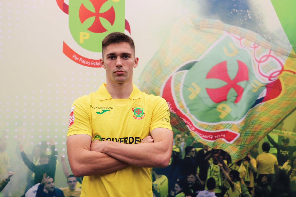 fcpf's tweet photo. 🗣️ "𝐴𝑔𝑜𝑟𝑎, 𝑜 𝑖𝑚𝑝𝑜𝑟𝑡𝑎𝑛𝑡𝑒 𝑒́ 𝑎𝑗𝑢𝑑𝑎𝑟 𝑎 𝑒𝑞𝑢𝑖𝑝𝑎 - 𝑝𝑜𝑟𝑞𝑢𝑒 𝑎 𝑒𝑞𝑢𝑖𝑝𝑎 𝑒𝑠𝑡𝑎́ 𝑠𝑒𝑚𝑝𝑟𝑒 𝑒𝑚 𝑝𝑟𝑖𝑚𝑒𝑖𝑟𝑜 𝑙𝑢𝑔𝑎𝑟."

𝗠𝗮𝗿𝗼𝘇𝗮𝘂 está pronto para defender o amarelo! 👊🟡

#DefendeOAmarelo #FCPF2425 https://t.co/vCYMC0wzvs