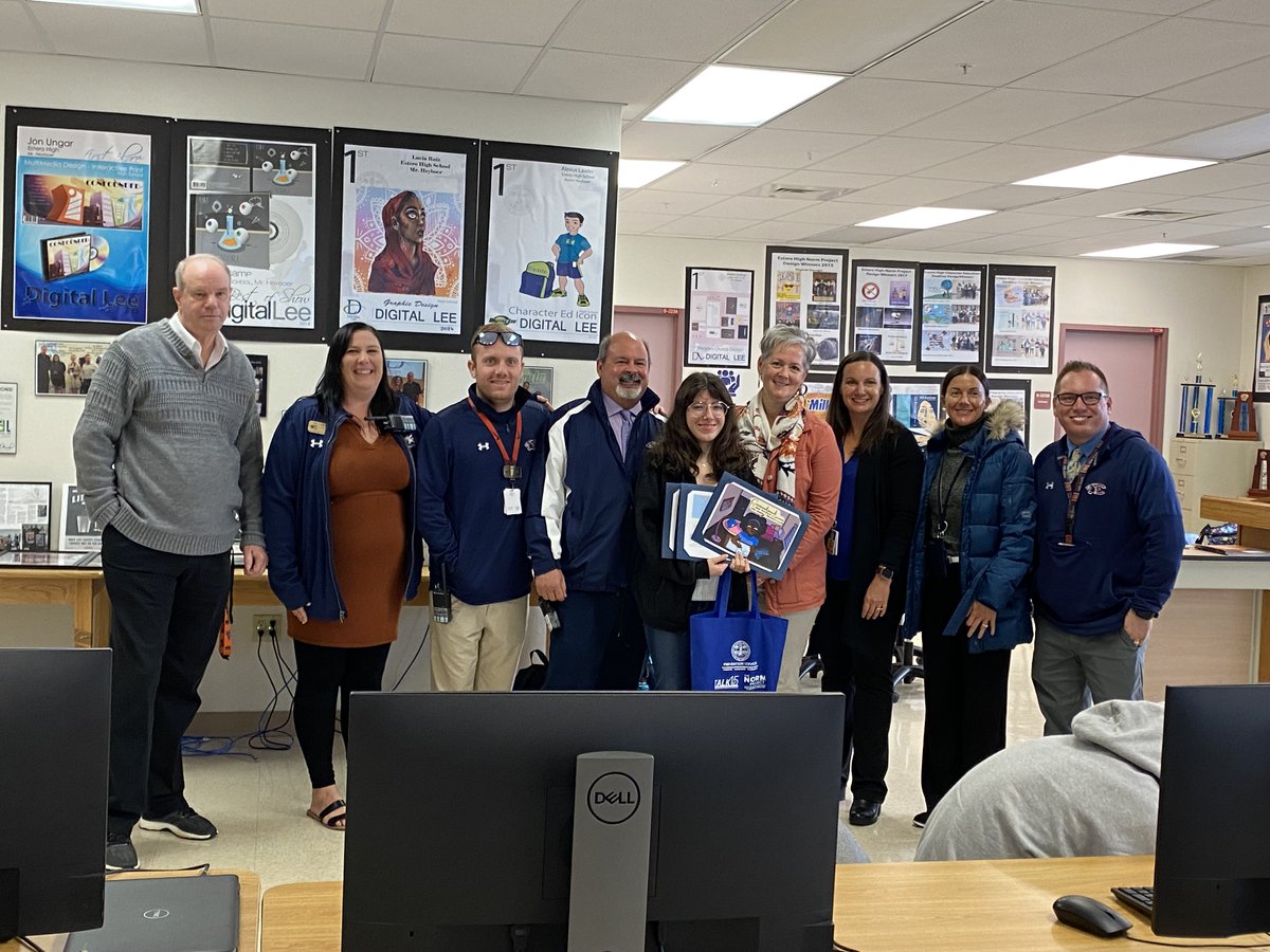 LeeCharacterEd's tweet photo. Congratulations to Mariana @ Estero High School for her winning design for January's Character Education Desktop Design Contest, COMMITMENT.  Thanks to Mr. Heyboer, too!  Great job, Mariana!  Everyone at The School District of Lee County and Estero High School is very proud! https://t.co/RGb6kD0klf