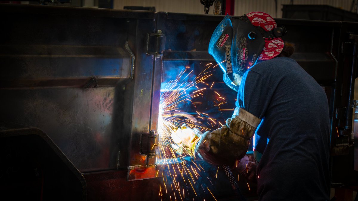 LoadTrail's tweet image. Driving innovation, delivering unmatched quality - that’s the Load Trail way! 🙌🏼
Experience the Load Trail difference for yourself. From durable trailers to top-notch parts, we’re here to keep you moving forward.
Explore more at loadtrail.com
#LoadTrail #BlueCollar