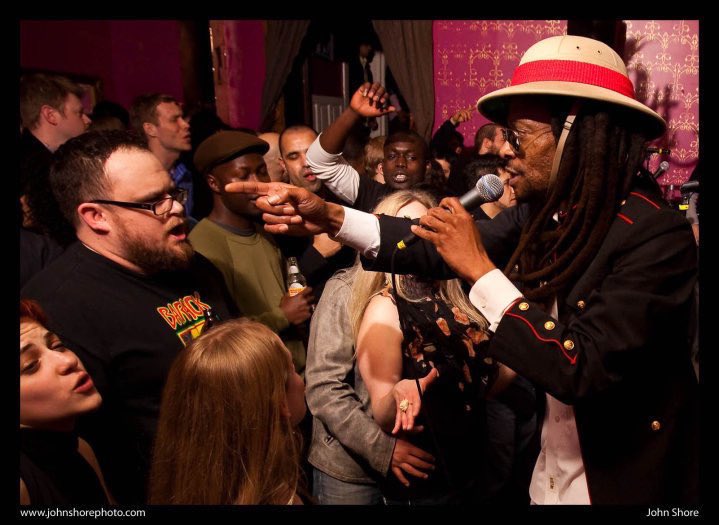 DCreggae's tweet image. Rest In Peace Andy Cerutti @2TuffDC 💔 A true King Of DC.

I met Andy through the DC reggae music scene. Mark Dubious probably introduced us. The first tweet I mentioned him in was in 2009, and our first email together was in 2010.

#2Tuff was a promoter, connector, and…