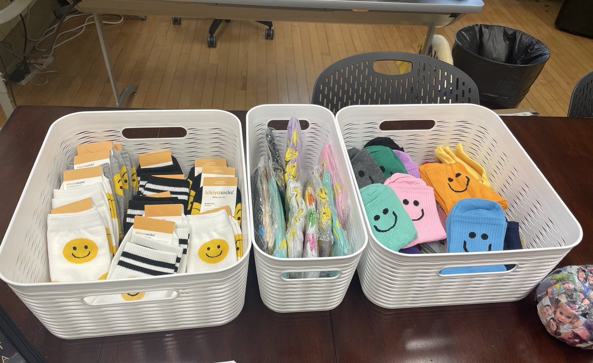 Jamie Kahn tweet media