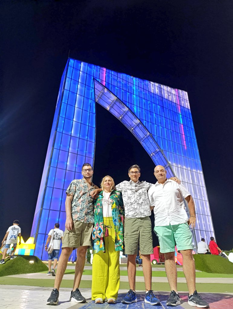 Ya hacía falta unas vacaciones. Feliz año para todos 🎊♥️🎉