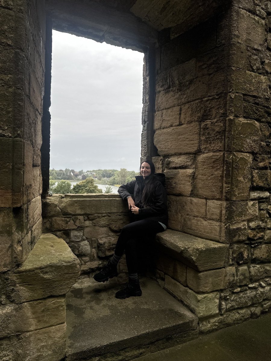 heb_26's tweet photo. Why do I love Scotland? Because of its rich history &amp; culture. It’s a country who has shown strength &amp; grit for thousands of years. It’s magical. Full of intriguing stories &amp; lore. The landscape is full of stories untold. Scotland is just breathtakingly magical💙🏴󠁧󠁢󠁳󠁣󠁴󠁿 #winwithweebox https://t.co/HGi2ygGROE
