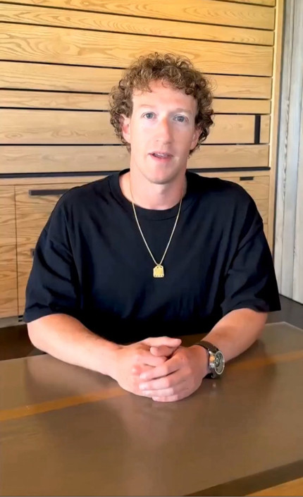 Voor <a href="/Roel82/">Roeland van Mourik</a>. 
Wanneer de nieuwe jeugdwerker de jongeren via een video uitnodigt voor een kennismaking in het jeugdhonk.