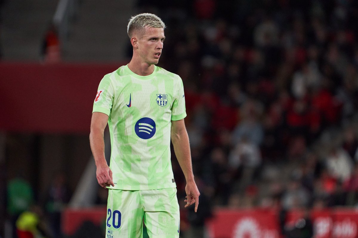 AfDeportiva_'s tweet photo. ◾️ 2 partidos a Vinícius.
◾️ La cautelar de Dani Olmo y Pau Víctor.

⁉️🧐 ¿Hubiera pasado con cualquiera de los otros 18 clubes? https://t.co/mZsVye9grn