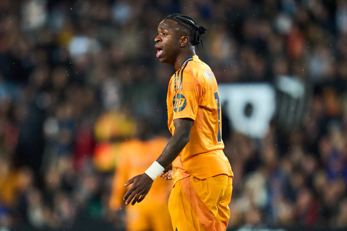 ◾️ 2 partidos a Vinícius.
◾️ La cautelar de Dani Olmo y Pau Víctor.

⁉️🧐 ¿Hubiera pasado con cualquiera de los otros 18 clubes?