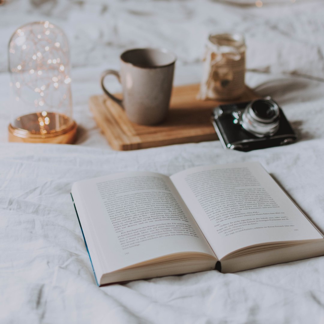 KeyAtYaleTowne's tweet photo. Create your own reading oasis at The Key at Yale and Towne. What books do you recommend for fellow residents? Drop your suggestions below! 📖 https://t.co/pIweOUPrpG