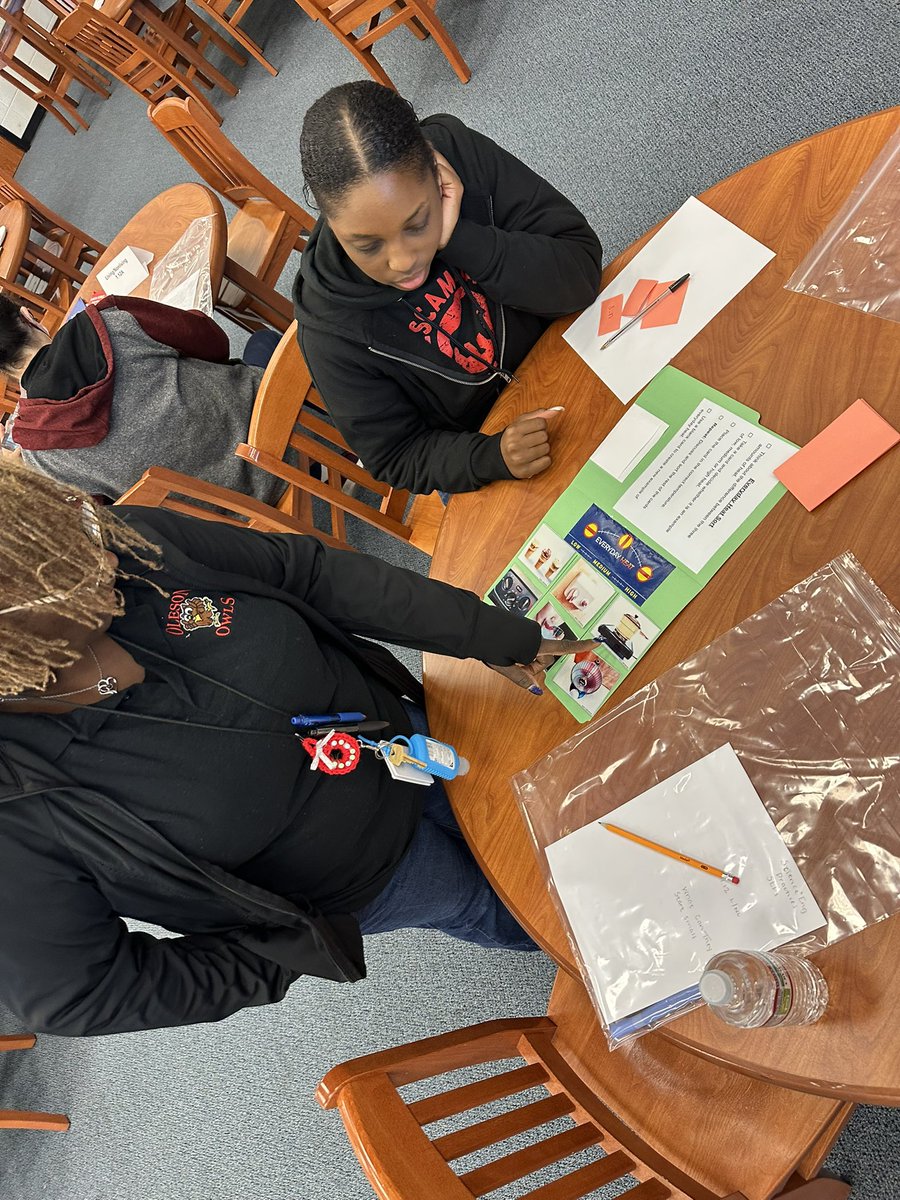 rogersstac's tweet image. Thank you to everyone who attended Full STEAM ahead during Aldine DSD. Take a look at our Padlet of teacher created models padlet.com/smrogers2/crea… from today’s session. #AldineImpact @jamologan @STARS_902 @BracyNancy