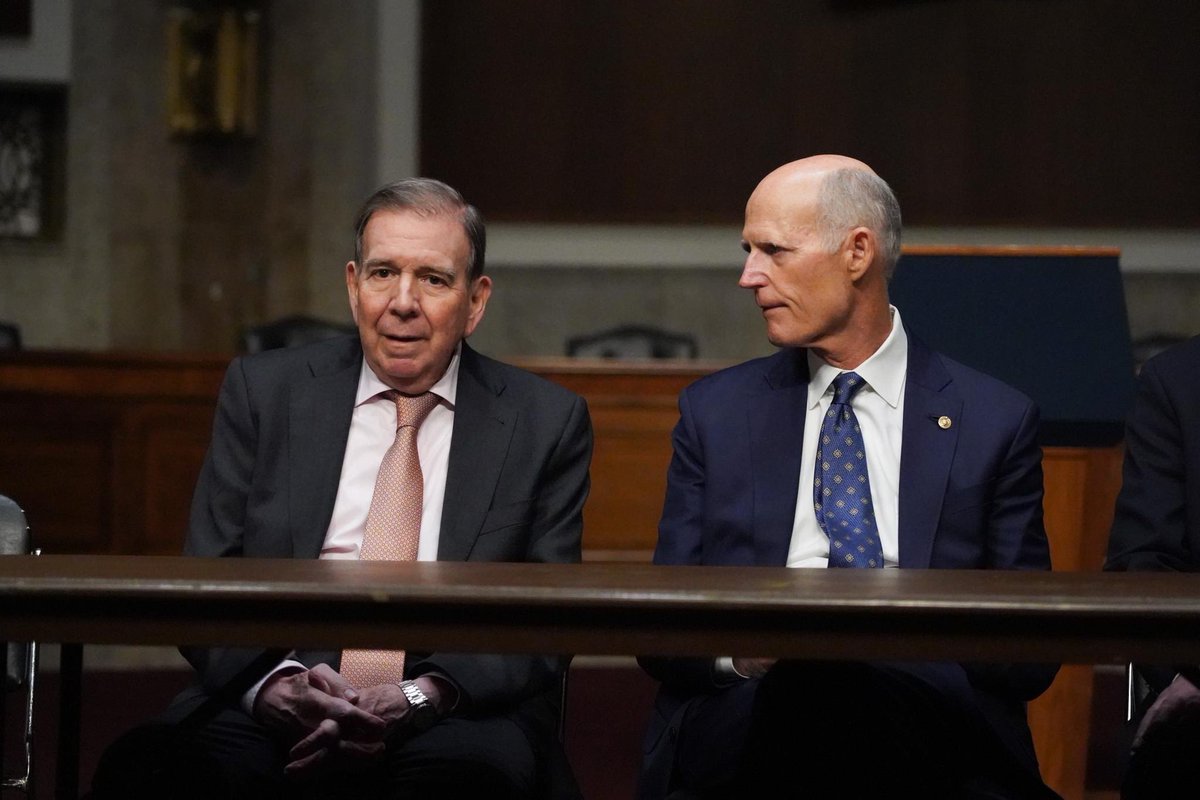 Proud to meet with Venezuela’s President-elect, <a href="/EdmundoGU/">Edmundo González</a>, ahead of his rightful inauguration on January 10th. 

The Venezuelan people made their voices clear. It’s time to end Maduro’s brutal dictatorship and ensure a free, prosperous future for Venezuela. 

Read more ➡️