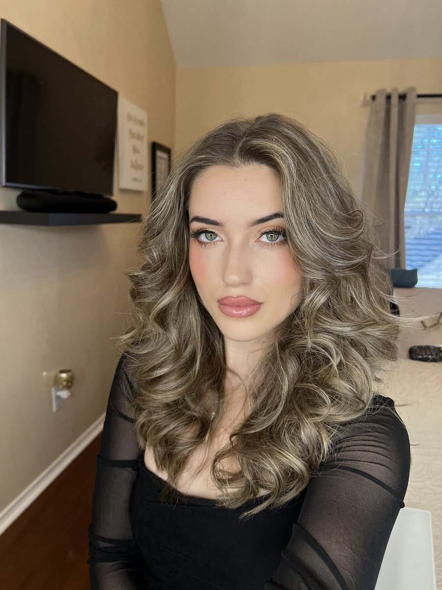 Hannah Rickard tweet media