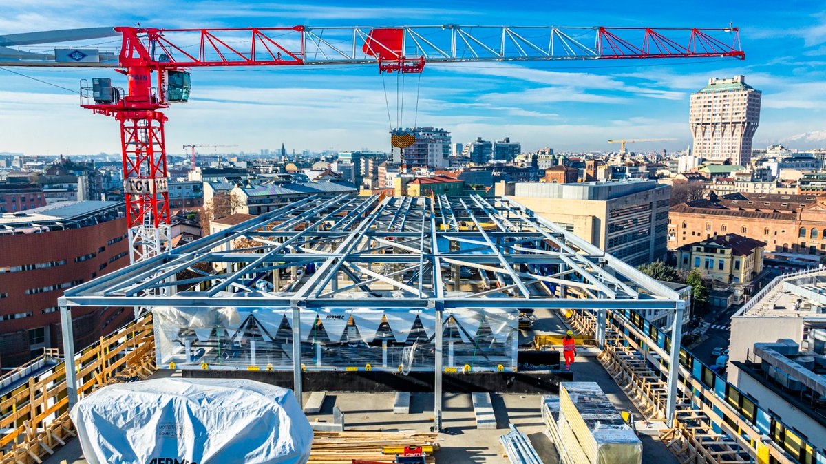 CastaldoSpa's tweet photo. Lavori di Riqualificazione dell’area “Ospedale Maggiore Policlinico, Mangiagalli e Regina Elena di Milano”
#castaldospa #steel #green #site #workinprogress #greatjob #welldone #greatteam #civilengineering #milano #duomo #fns #photography #photooftheday #drone https://t.co/nWzJyKcK6a