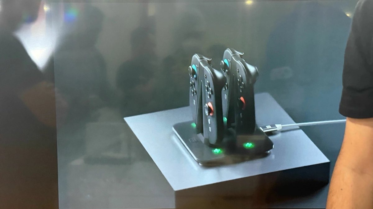 First look at Nintendo Switch 2 Joy-cons at CES 2025 : r/gaming First look at Nintendo Switch 2 Joy-cons at CES 2025 : r/gaming