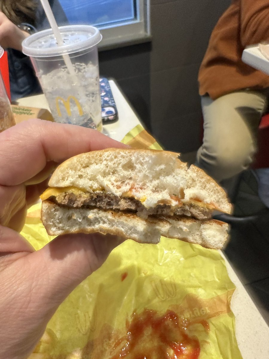 Jonathan Tipper tweet media