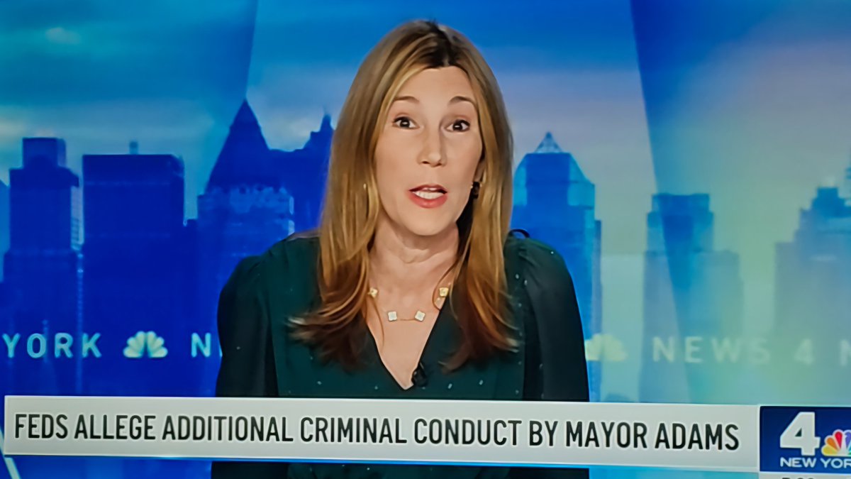 LaurenHatesThis's tweet photo. That's why Eric Adams needs to mind his business about Luigi btw 🤷♀️😂 #PerpWalkHimNext #FreeLuigi #FuckEricAdams #FuckNypd #acab #crooks https://t.co/BzyGVOwIZ6