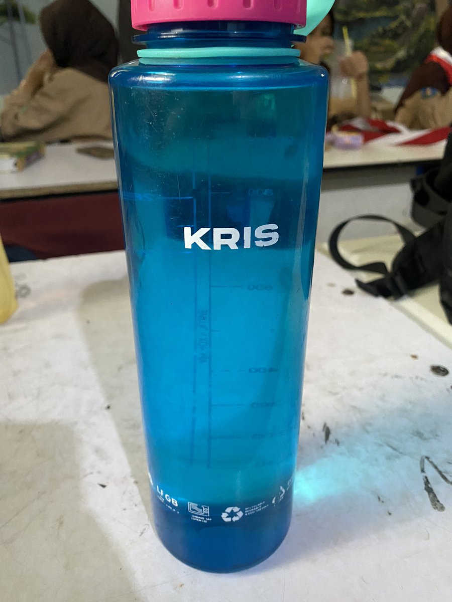 d00youngkim1's tweet photo. #.wts botol kris asli jowo mas 400jt udah dapat air nya 🙏🏻🙏🏻 https://t.co/VLVVDe01YX