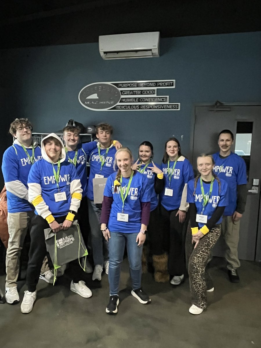 1/7/25 Today I 💙 my job because a new season of <a href="/OAISDfuturePREP/">OAISD futurePREP'd</a> Academy has started and <a href="/MrsWhittecar/">Mrs Jordan Whittecar</a> and I have an awesome group of Eagles and Wildcats to work with! We are excited to work with Preferred Machine to help them solve their driving question.