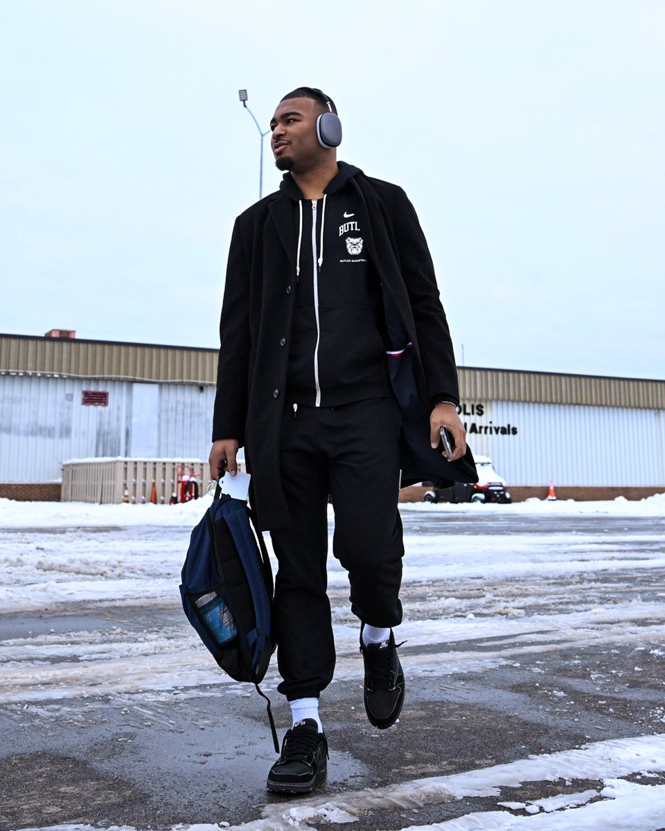 ButlerMBB's tweet photo. Next stop: Providence. 🛫 ❄️ 

#DawgsOnly https://t.co/NFxHveRoOT